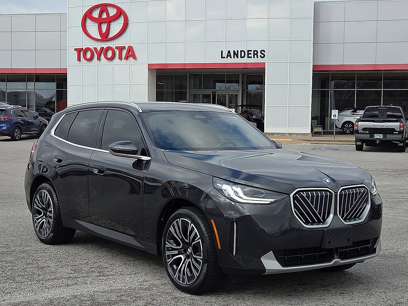 2025 BMW X3 30's photo