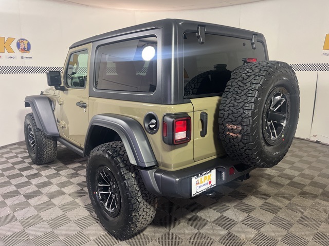 2025 Jeep Wrangler Willys photo 5