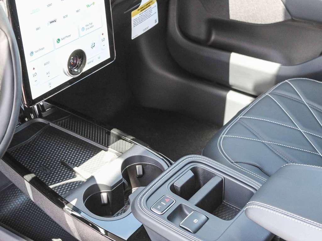 2025 Ford Mustang Mach-E Select photo 18