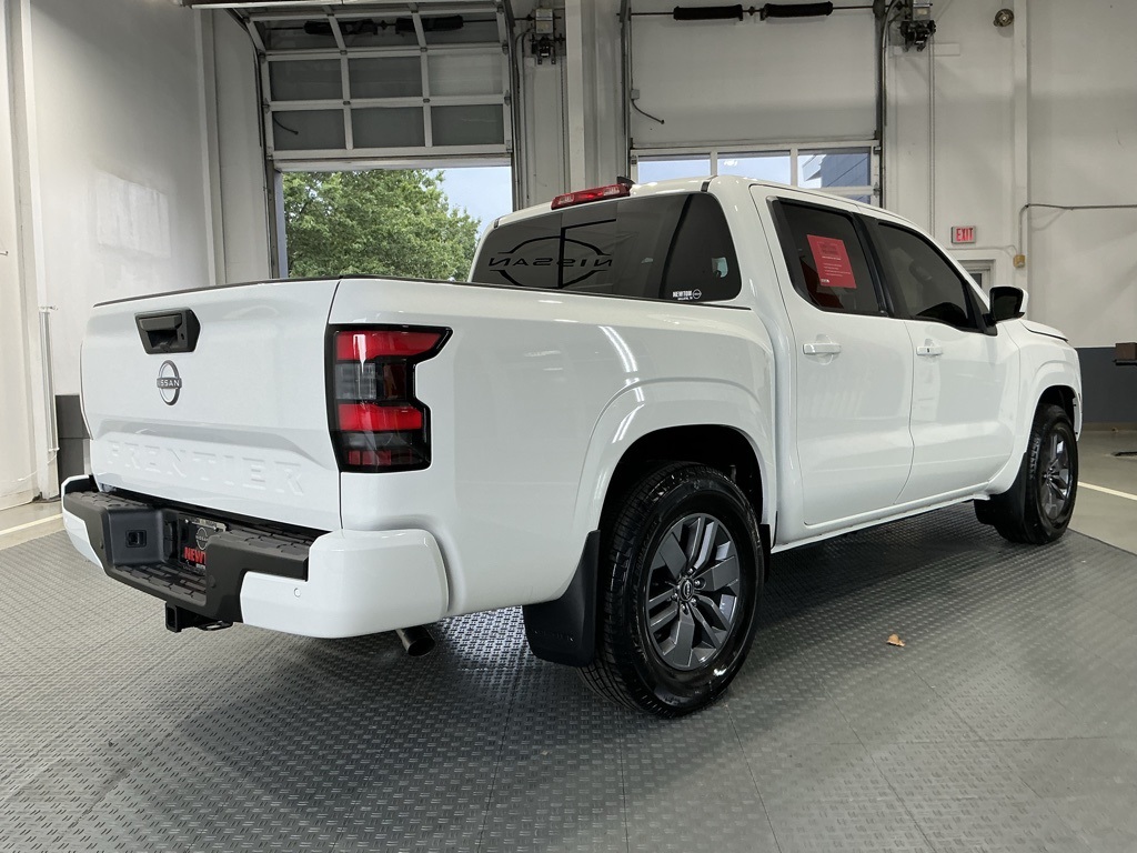 2025 Nissan Frontier SV photo 26
