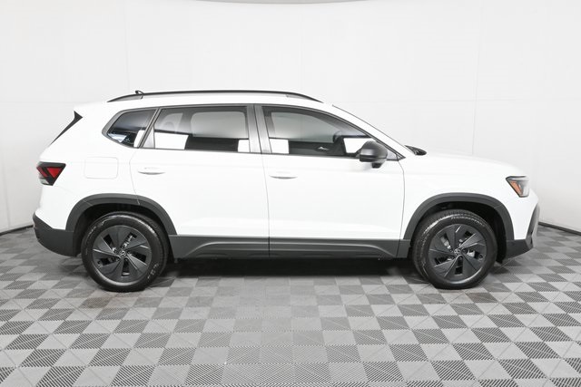 2025 Volkswagen Taos S photo 22