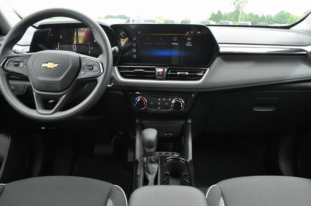2026 Chevrolet Trailblazer LT photo 14