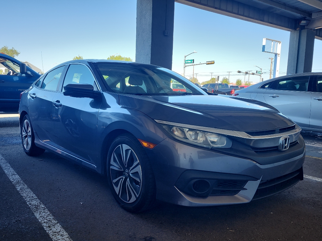 2017 Honda Civic EX-T photo 3