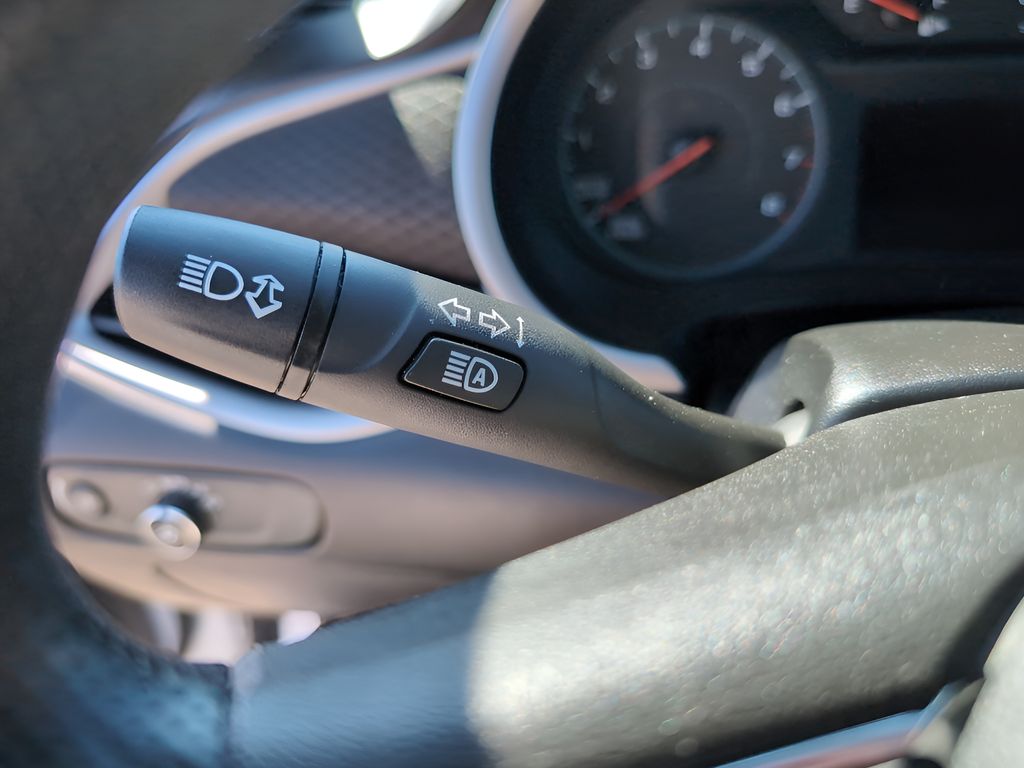 2023 Chevrolet Malibu 1LT photo 17