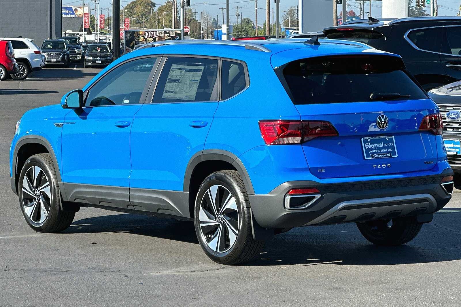 2024 Volkswagen Taos SE photo 6