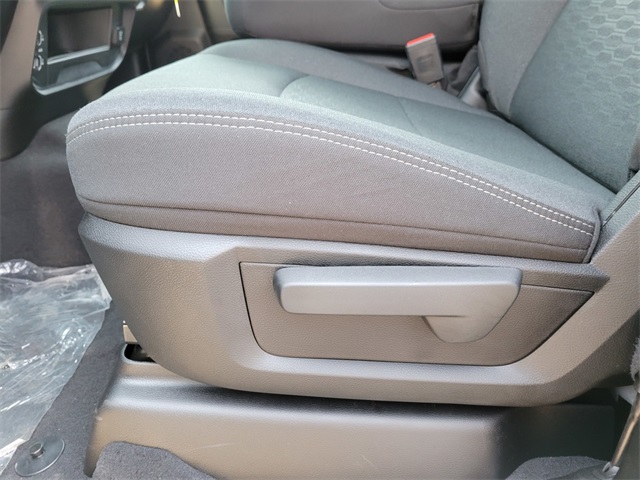 2025 Ram 2500 Tradesman photo 14