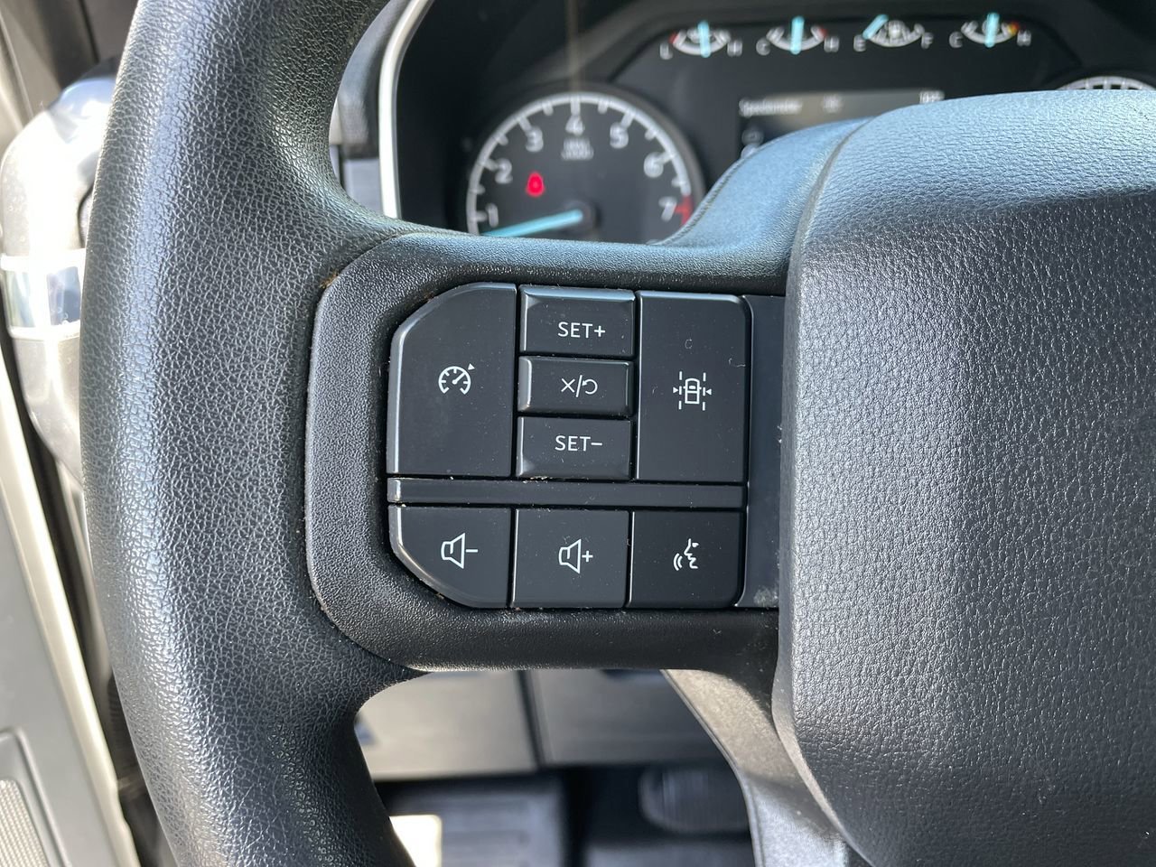2023 Ford F-150 XL photo 26