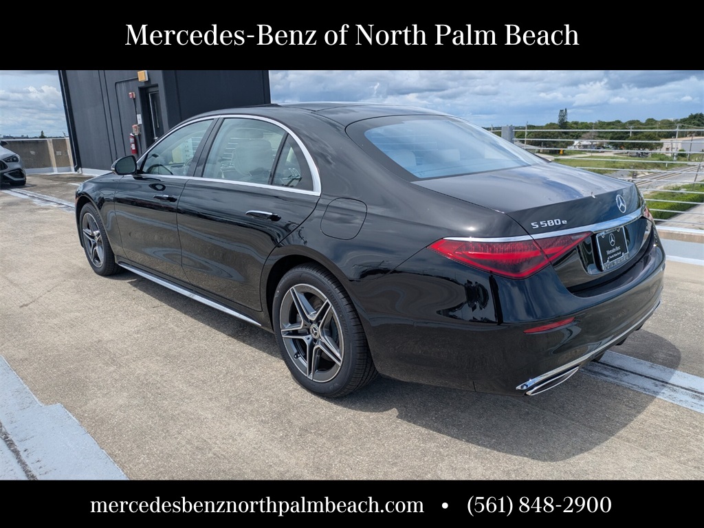 2026 Mercedes Benz S 580 4MATIC photo 4