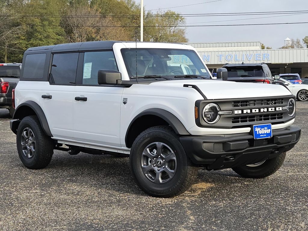 2025 Ford Bronco Big Bend photo 2