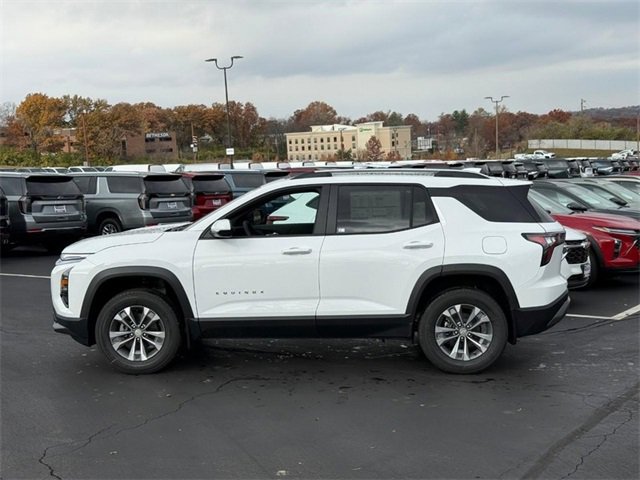 2026 Chevrolet Equinox LT photo 2