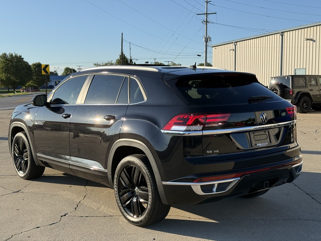 2021 Volkswagen Atlas Cross Sport V6 SE Technology R-Line photo 4