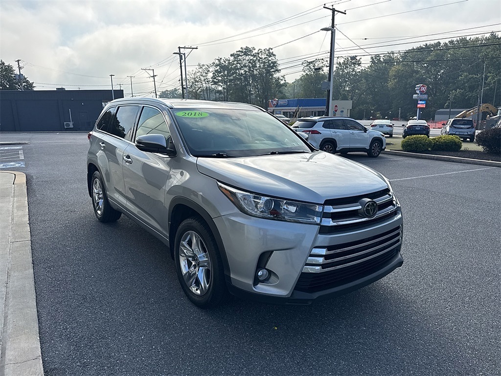 2018 Toyota Highlander Limited Platinum photo 2