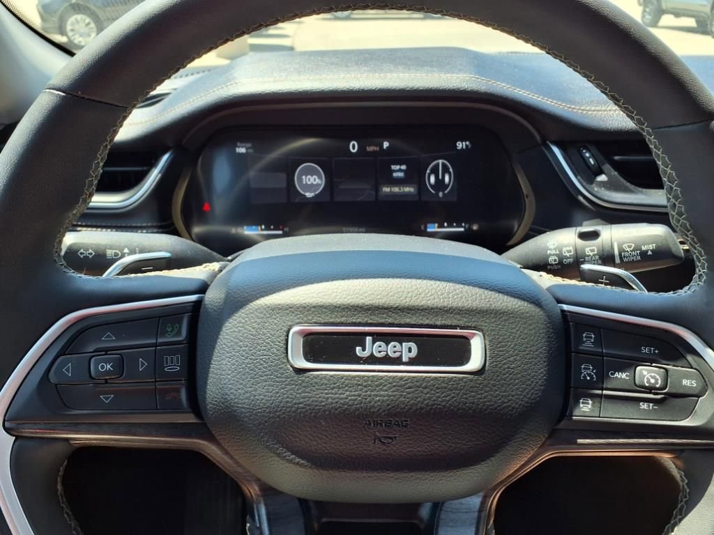 2023 Jeep Grand Cherokee Limited photo 16
