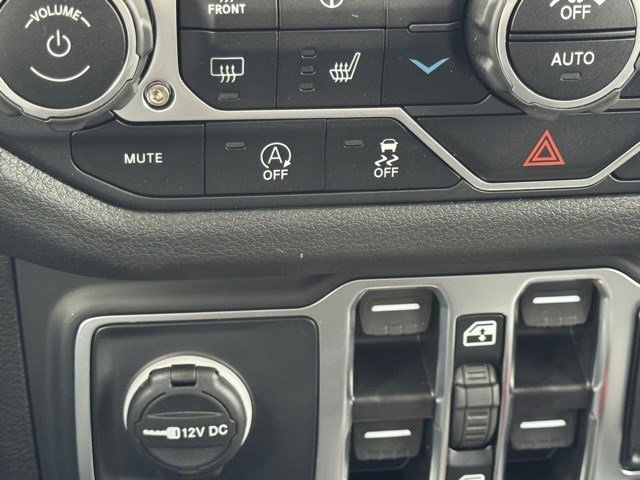 2025 Jeep Wrangler Sport S photo 19