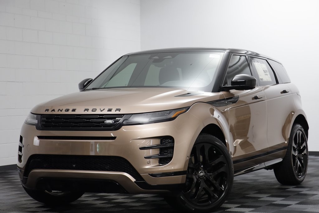 2026 Land Rover Range Rover Evoque Dynamic SE's photo