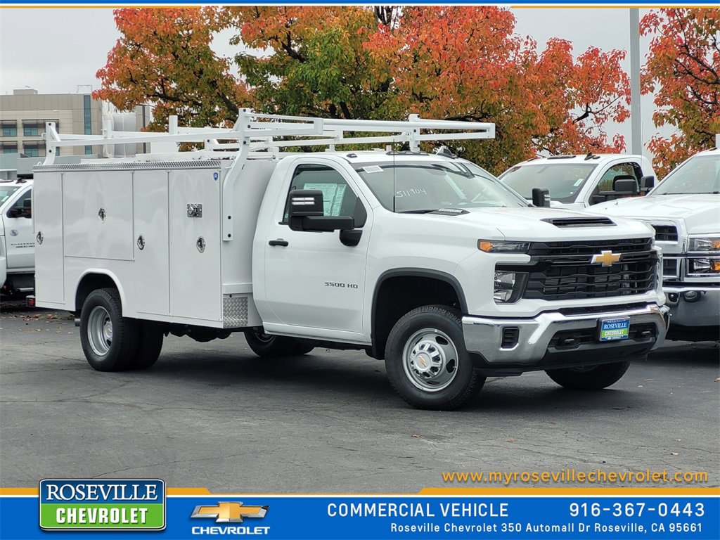 2025 Chevrolet Silverado 3500HD Work Truck's photo