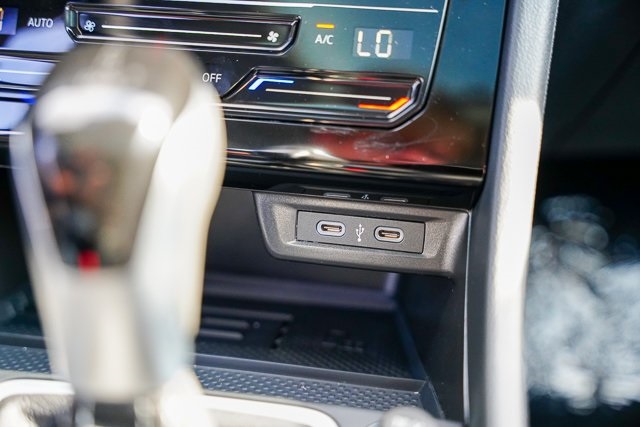 2025 Volkswagen Jetta 1.5T SE photo 17