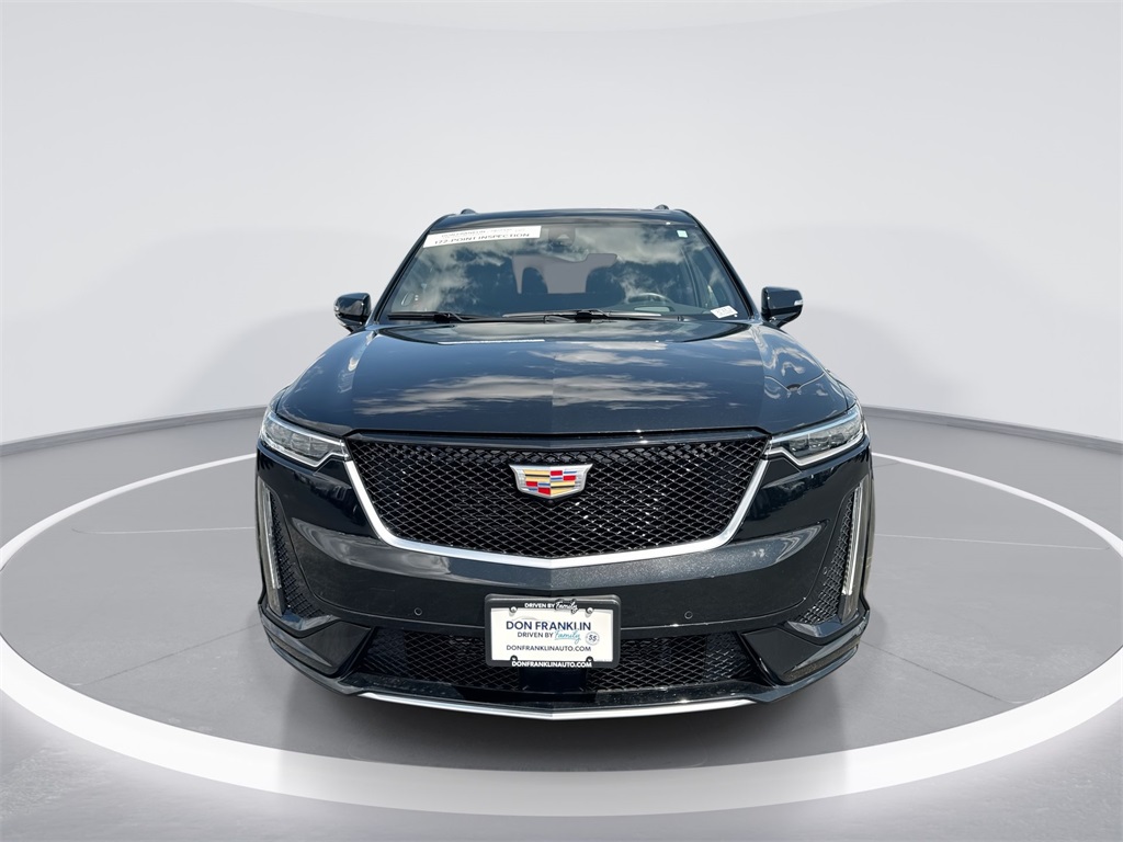 2024 Cadillac XT6 Sport photo 3
