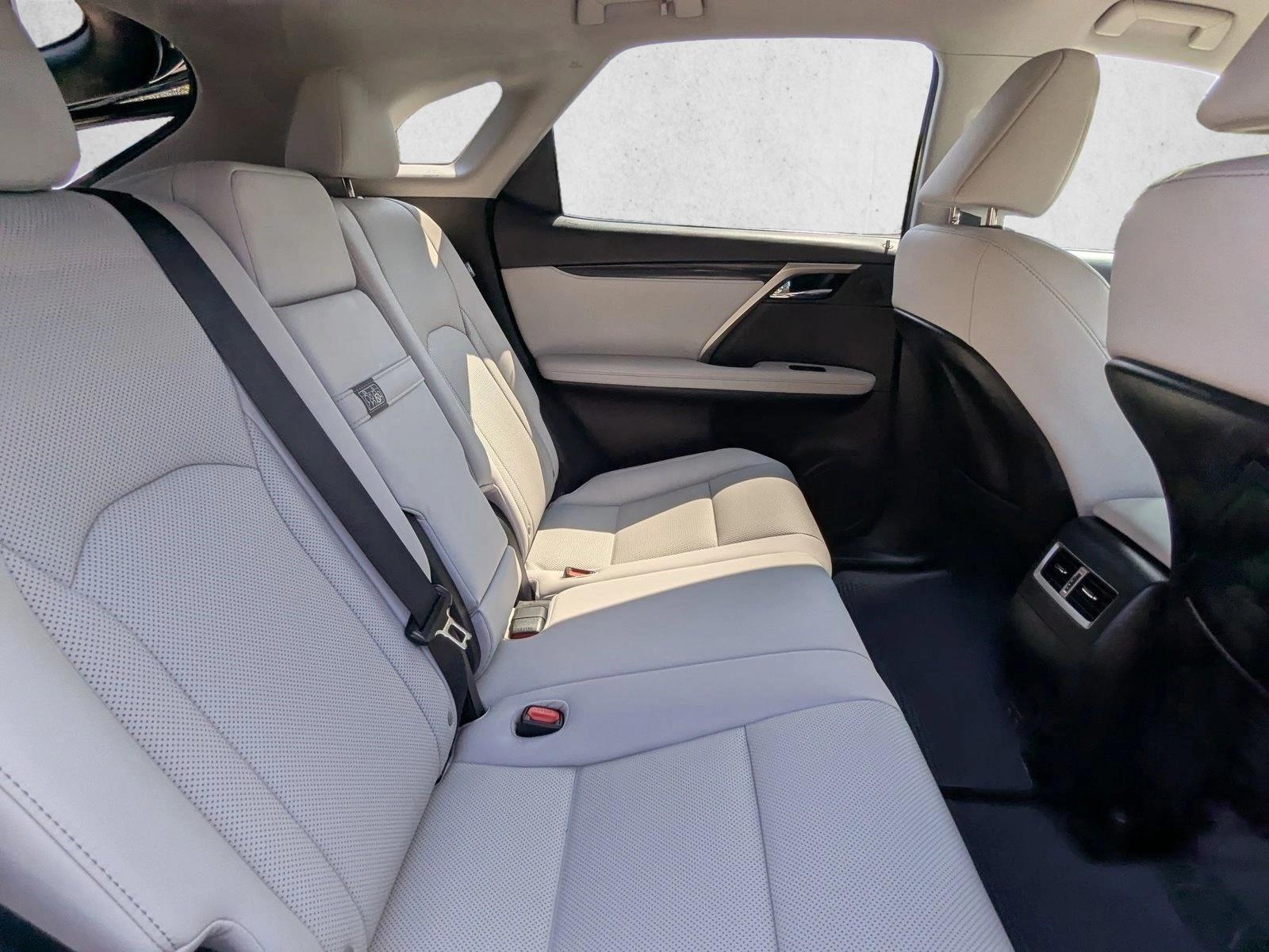 2022 Lexus RX 350 photo 17