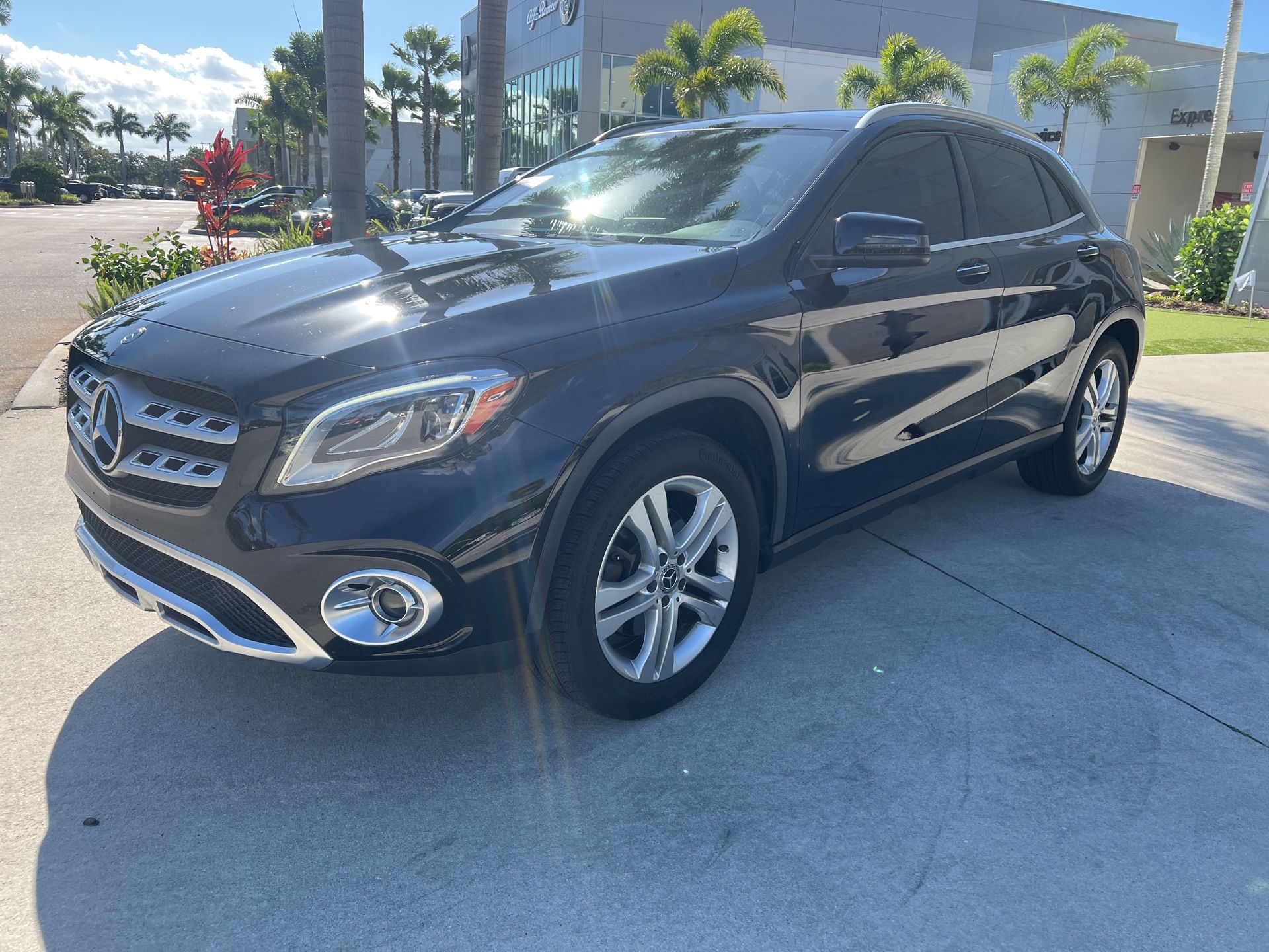 2020 Mercedes Benz GLA 250 4MATIC photo 2