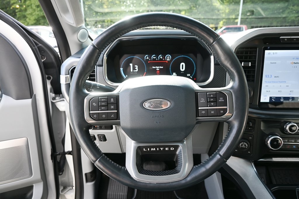 2023 Ford F-150 XLT photo 2