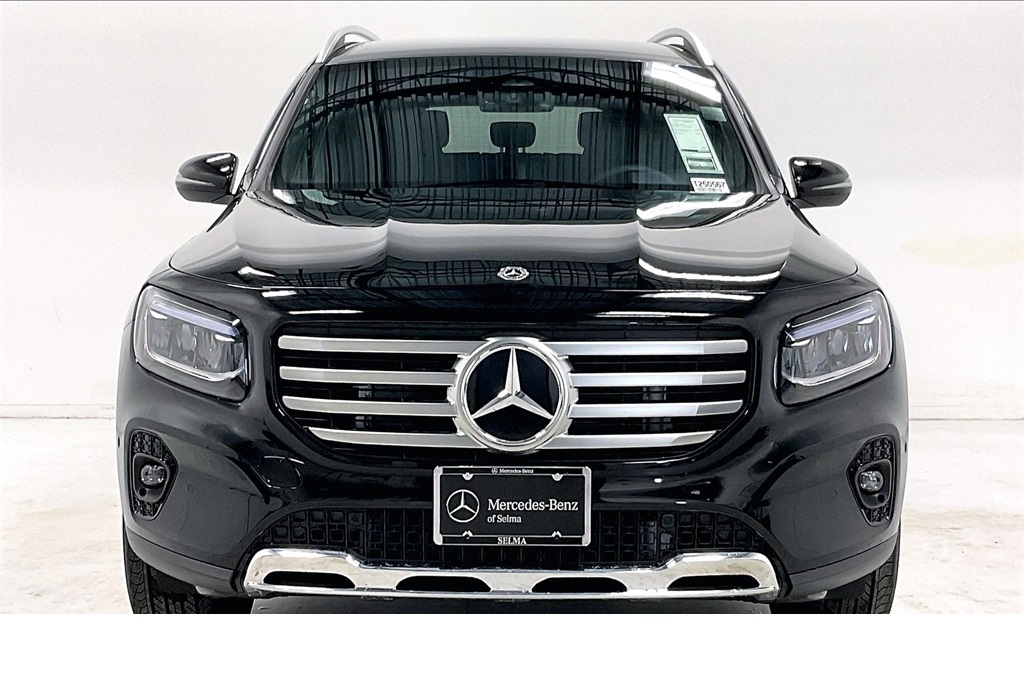 2025 Mercedes Benz GLB 250 4MATIC photo 3