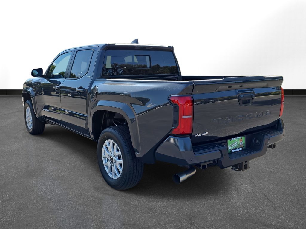 2025 Toyota Tacoma SR5 photo 7