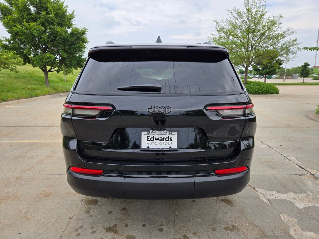 2025 Jeep Grand Cherokee Altitude X photo 3