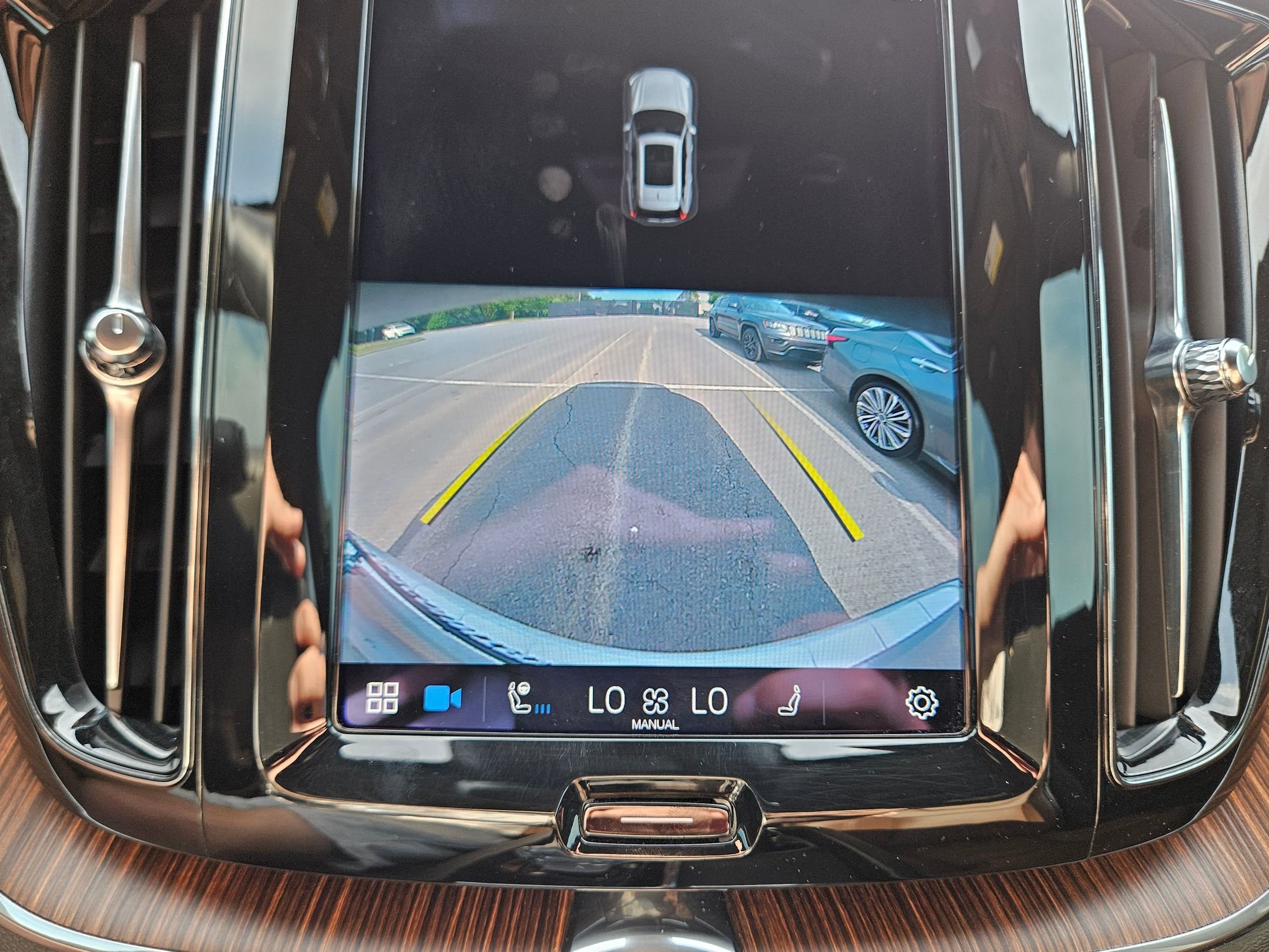 2022 Volvo XC60 Inscription photo 31