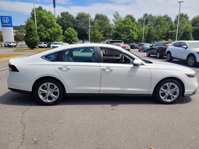2024 Honda Accord LX photo 2