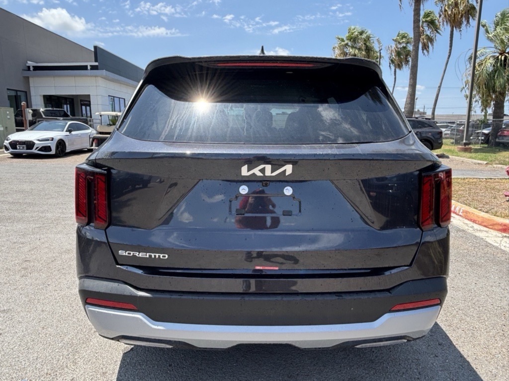 2026 Kia Sorento LX photo 5