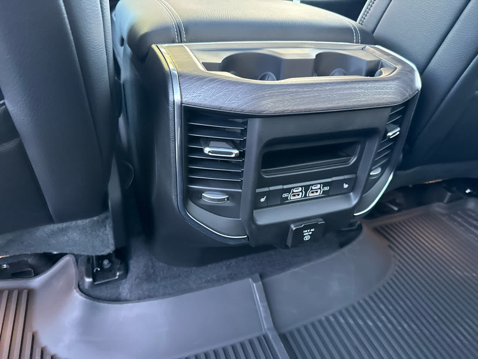 2026 Ram 1500 Laramie photo 22