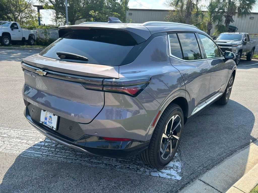 2025 Chevrolet Equinox EV 1LT photo 3