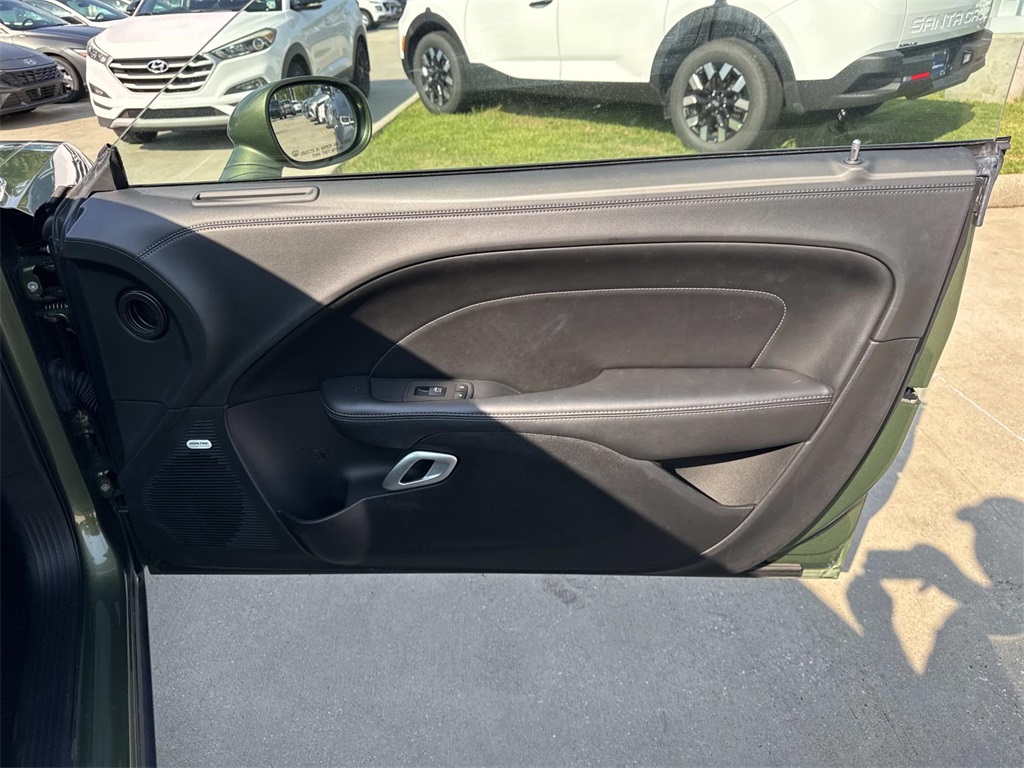 2021 Dodge Challenger SXT photo 12