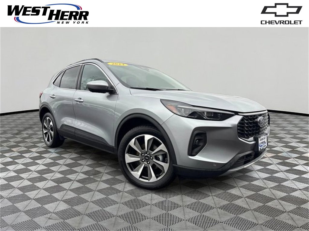 2024 Ford Escape Platinum's photo