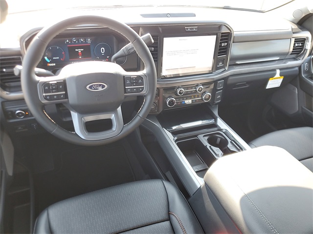 2025 Ford F-250 Lariat photo 14
