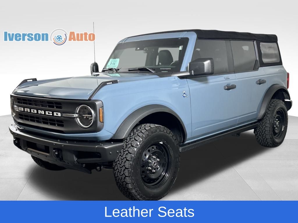 2022 Ford Bronco Black Diamond photo 3
