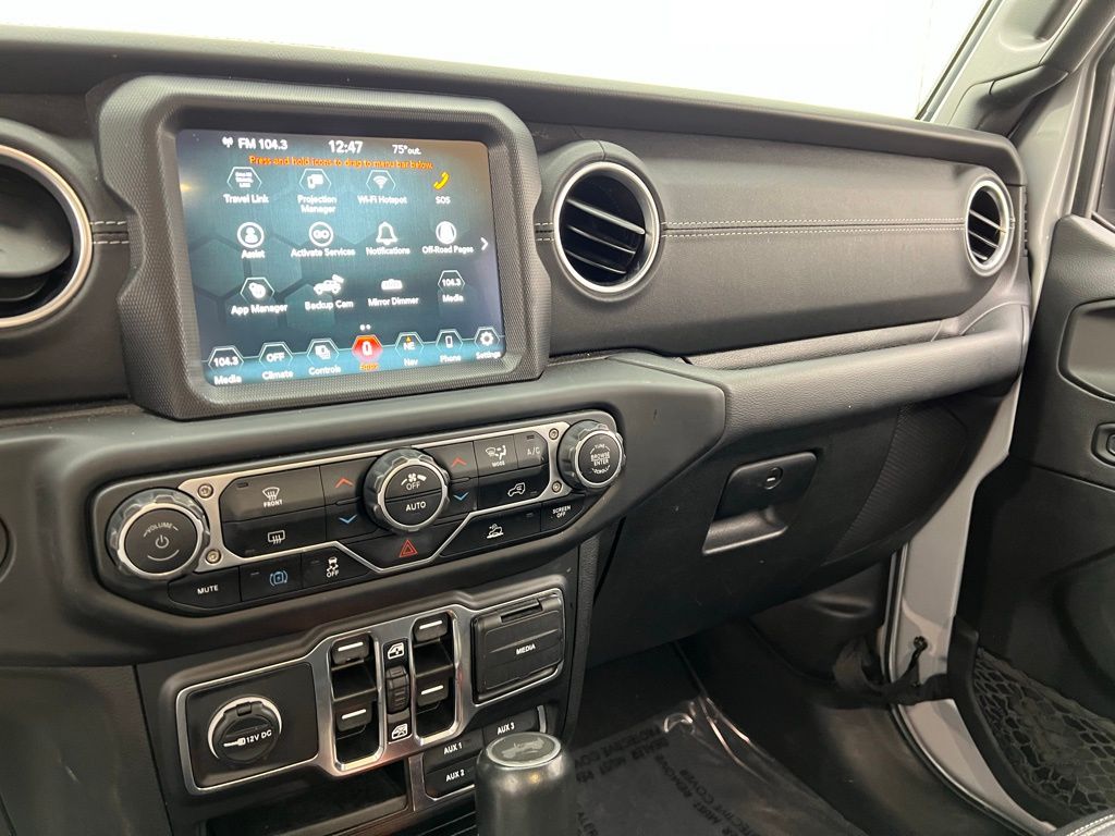 2023 Jeep Wrangler Sahara 4xe photo 10