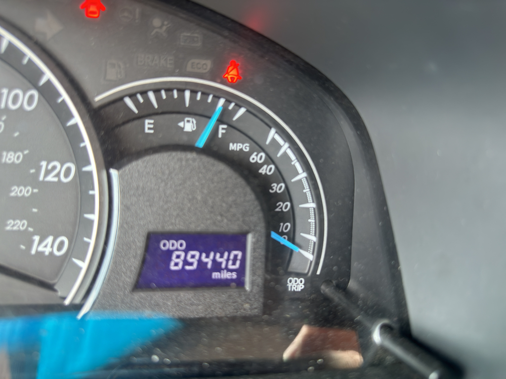2012 Toyota Camry LE photo 8