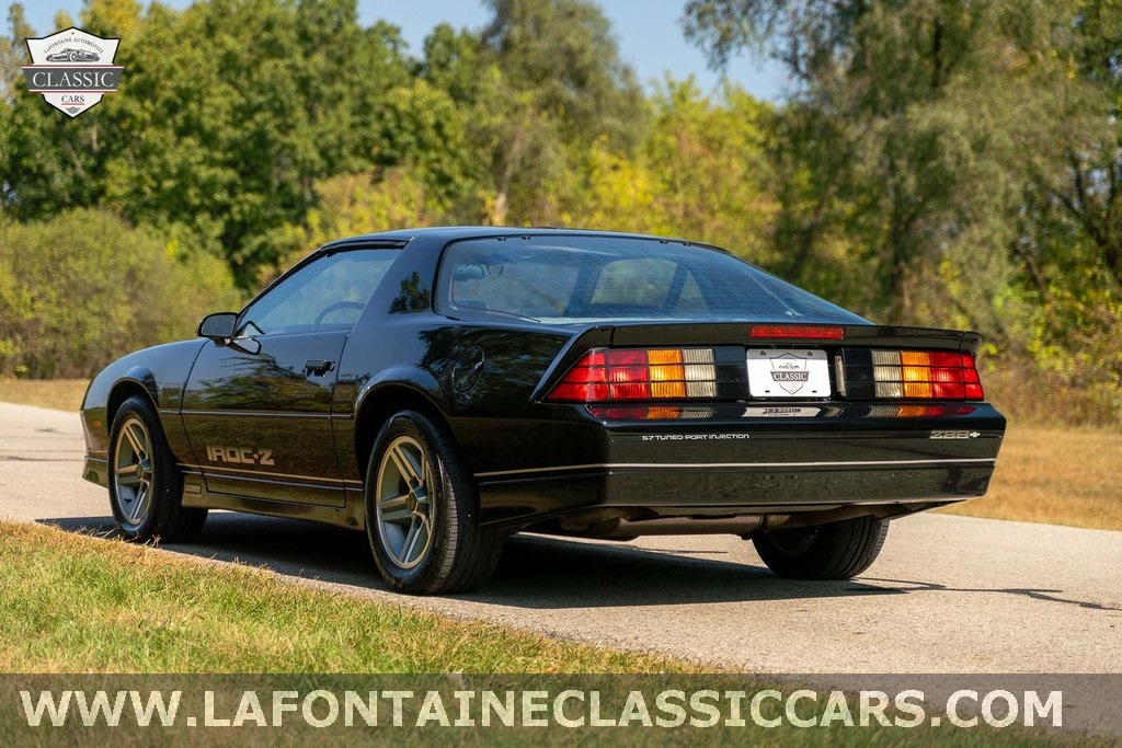 1987 Chevrolet Camaro Z28 photo 2