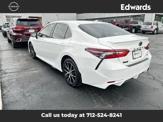 2024 Toyota Camry SE photo 4