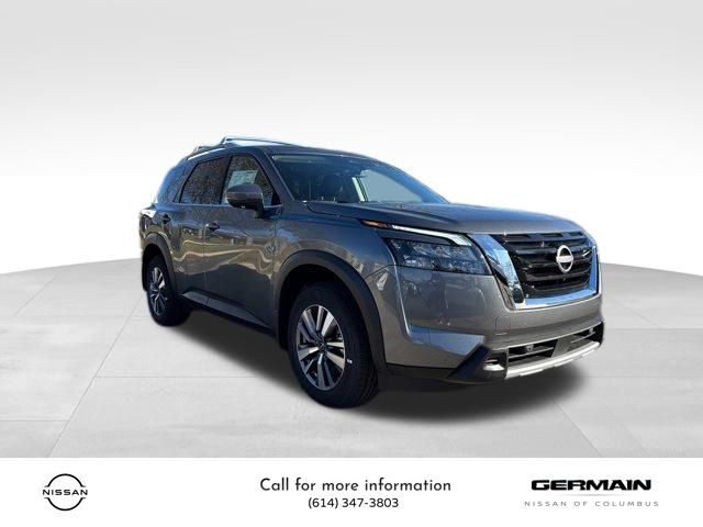 2025 Nissan Pathfinder SL photo 3