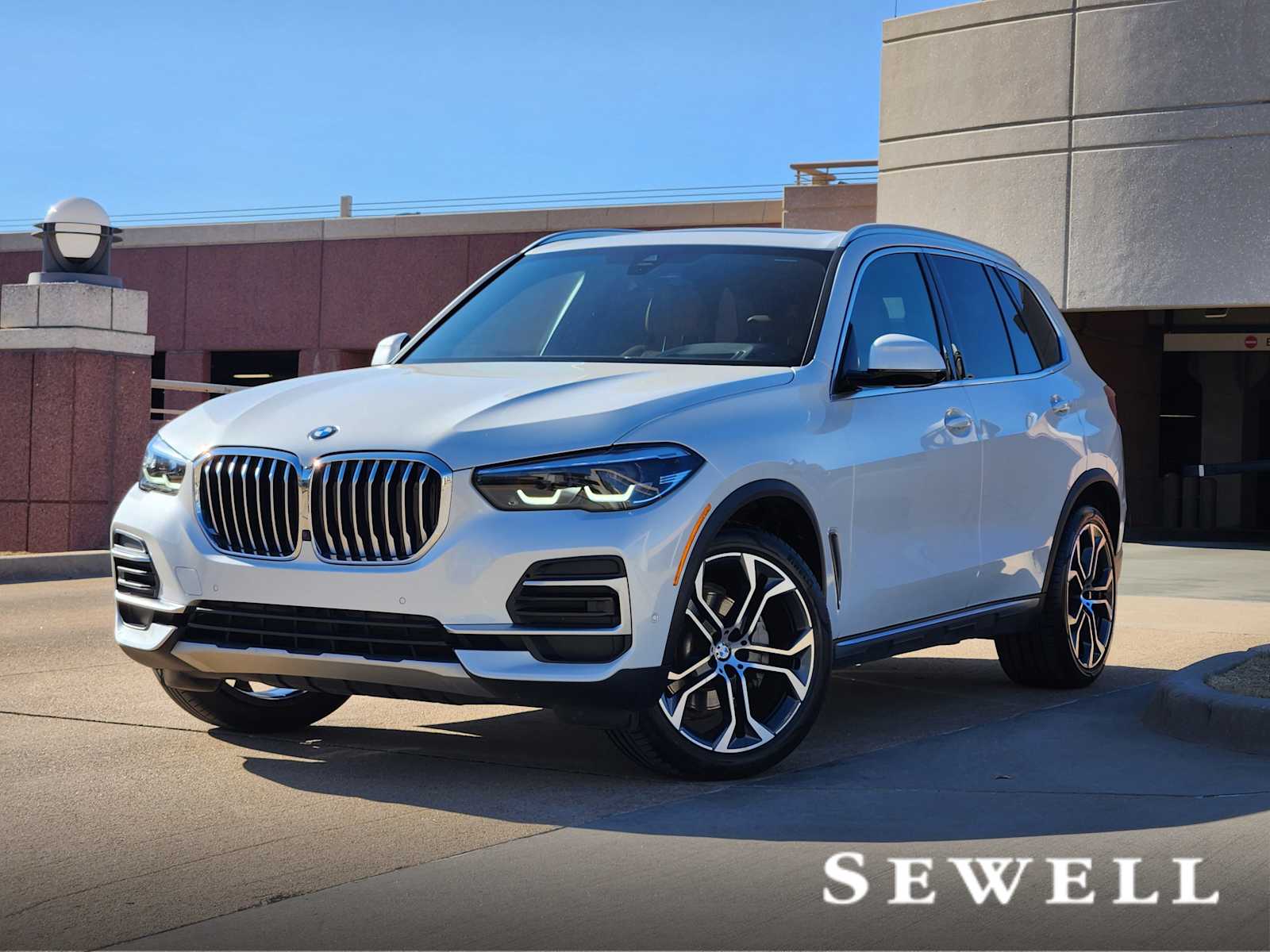 2023 BMW X5 40i's photo