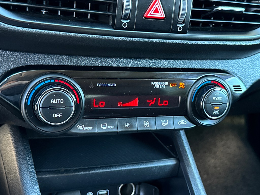 2019 Kia Forte LXS photo 27
