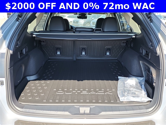 2025 Subaru Outback Touring XT photo 3