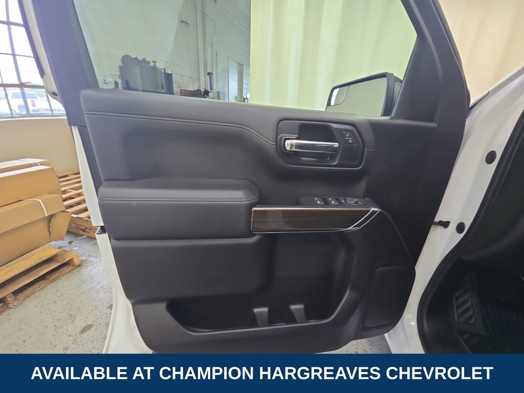 2022 Chevrolet Silverado 1500 LT photo 23
