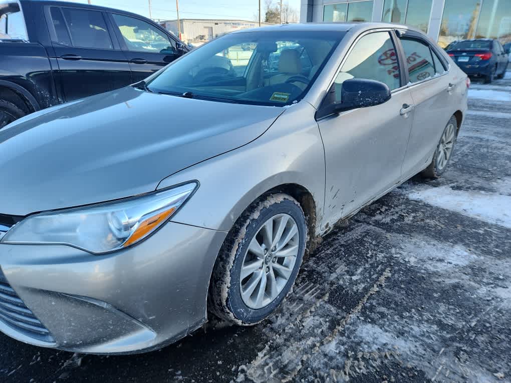 Used 2016 Toyota Camry XLE with VIN 4T4BF1FK3GR524656 for sale in Waterville, ME