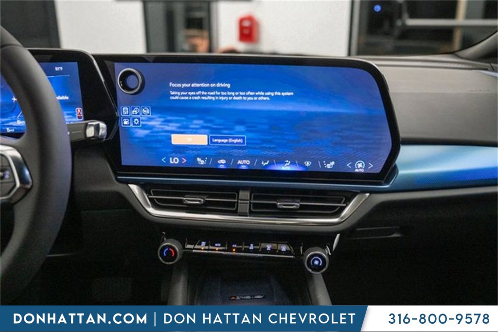 2025 Chevrolet Equinox EV 1LT photo 8