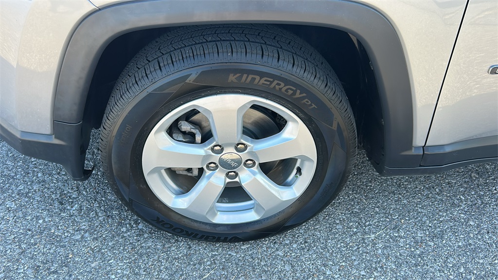 2019 Jeep Compass Latitude photo 9