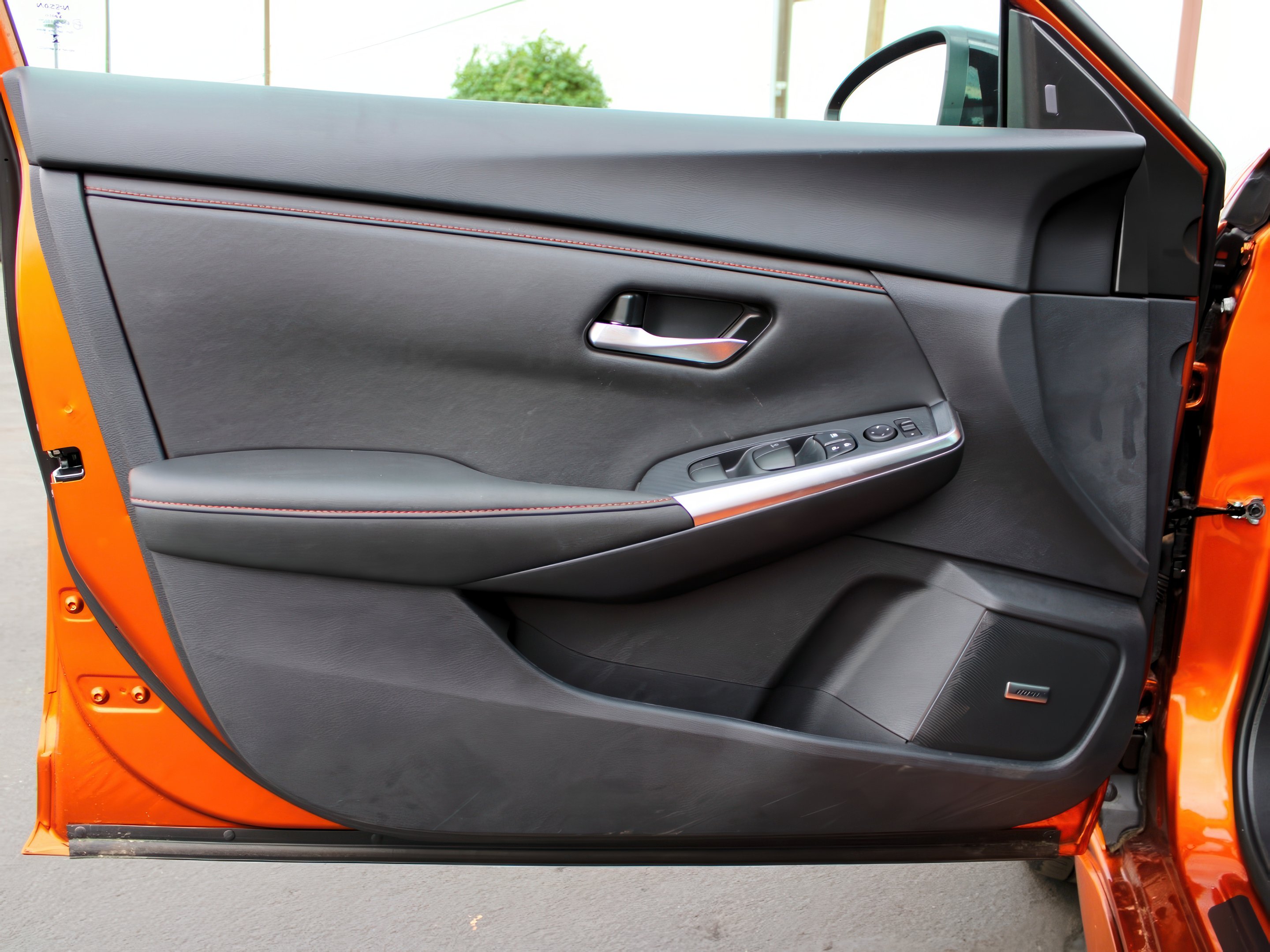 2025 Nissan Sentra SR Premium photo 10